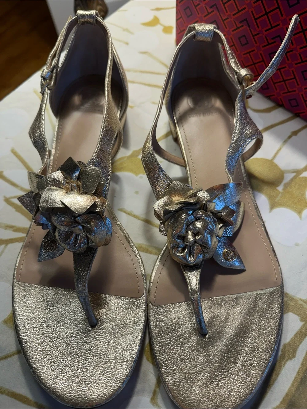 Tory Burch Metallic Gold Floral T-Strap Sandals - Women, NIB, Size 11 with bag